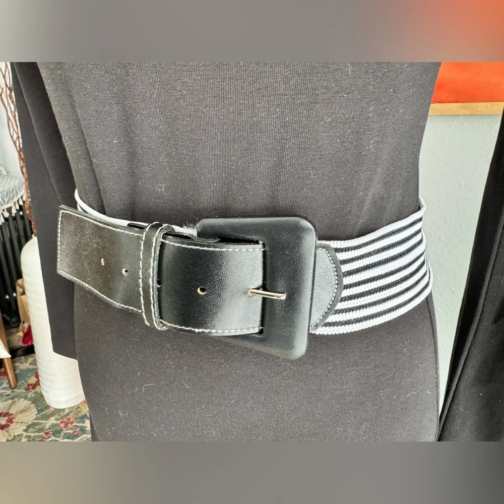 Infinity Vintage Striped Stretch Belt